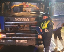 Сотрудники Госавтоинспекции Заречного устанавливают обстоятельства ДТП, в котором пострадал водитель питбайка