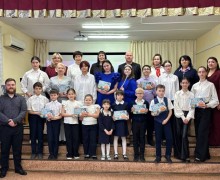 В Белоярской детской музыкальной школе прошёл концерт семейных ансамблей под названием «Счастливы вместе»