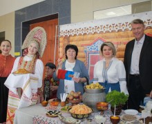Фестиваль «Живите в радости» объединил культуры народов Среднего Урала в Белоярском