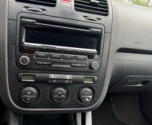 Volkswagen Golf, 2004
