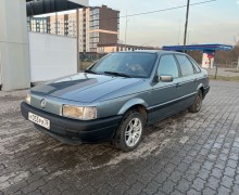 Volkswagen Passat, 1990