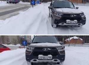 Автомобиль снова мешает погрузке гуманитарной помощи на перекрёстке Курчатова-Ленинградская