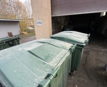 В Заречном провели осеннюю мойку контейнеров