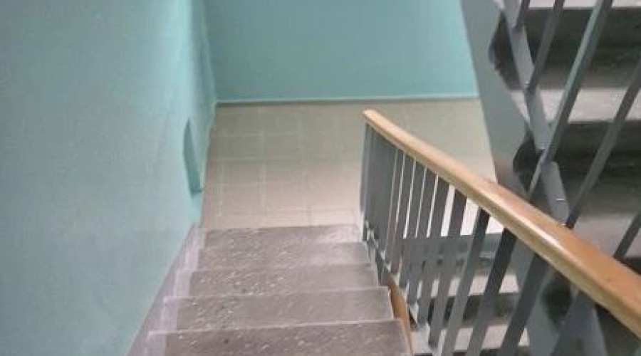 В доме на улице Энергетиков завершили косметический ремонт подъезда