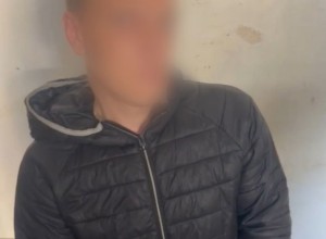 В районе Муранитного полицейские задержали мужчину с наркотиками