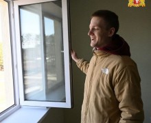 В Заречном 145 детей-сирот празднуют новоселье — сегодня они получили ключи от квартир