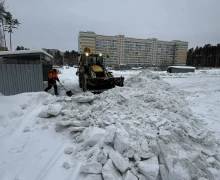 Организована механизированная уборка придомовых территорий