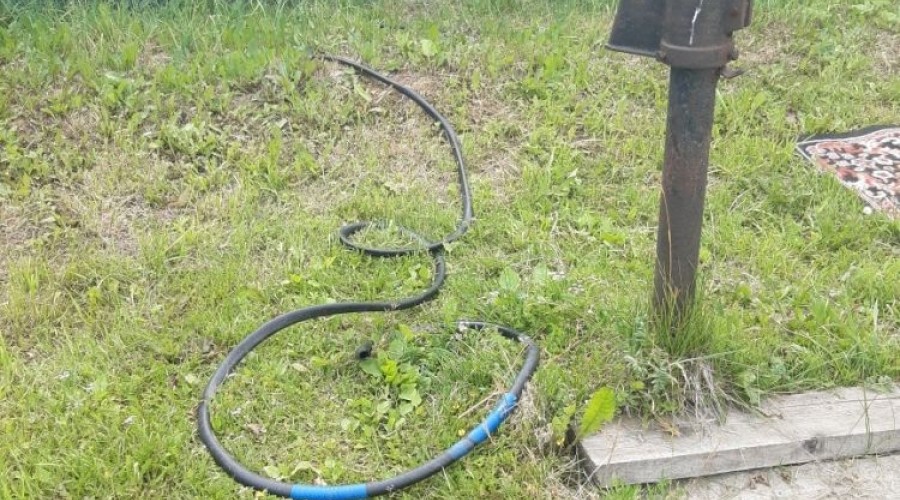 Жителей Курманки и Гагарки предупреждают: в колонках испортилась вода