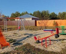 На сельских территориях Белоярского округа завершается установка малых архитектурных форм для благоустройства детских площадок
