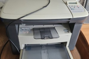 Отдам принтер с дефектом подачи бумаги
