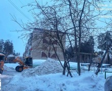 Продолжается уборка ул