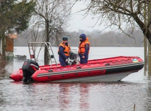 ВЕСЕННЕЕ ПОЛОВОДЬЕ: ЧТО ДЕЛАТЬ В СЛУЧАЕ ЭКСТРЕННОЙ ЭВАКУАЦИИ
