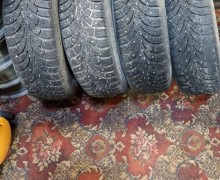 Продам зимние шины Bridgestone Ice Cruiser 7000 и Formula Ice