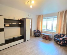 Продаётся двухкомнатная квартира 45 кв. м на Комсомольской, 5