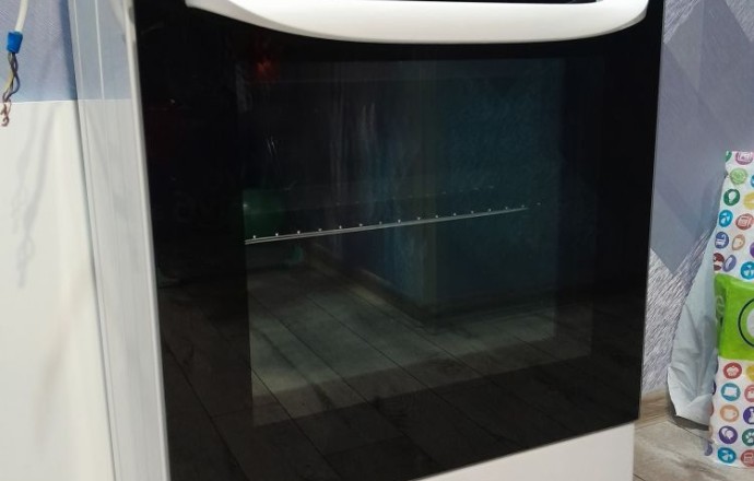 Продам электрическую плиту BEKO