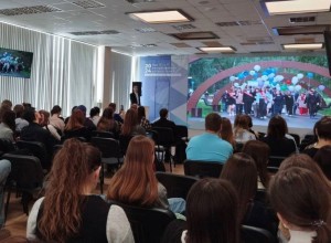 Студенты Уральского педагогического университета познакомились с образовательным комплексом Заречного, сообщает паблик Уральский педагогический | УрГПУ