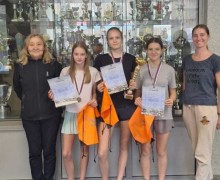 Зареченские теннисисты успешно сыграли с новоуральцами