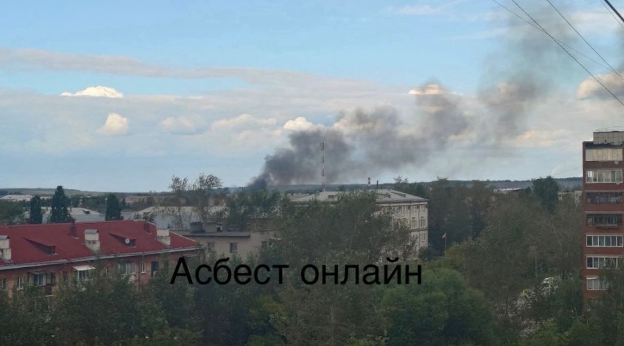 Возгорание в ангаре между пиццерией и магазином «Доброцен»