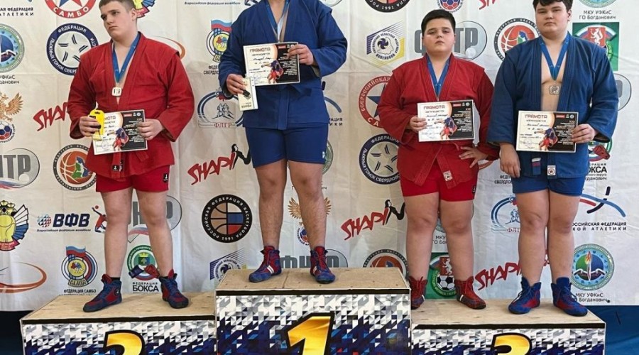 Самбисты СК Десантник продолжают завоёвывать медали