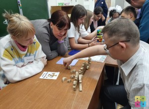 3 ноября в ДХШ состоялся первый инклюзивный Вернисаж «Мир творчества»