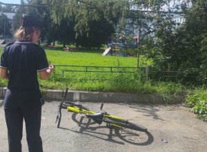 В Заречном автоинспекторы выясняют обстоятельства ДТП с подростком на велосипеде