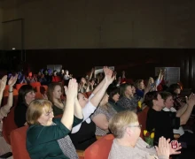 В преддверии Международного женского дня в Белоярском районном Доме культуры прошёл праздничный концерт для сотрудниц администрации Белоярского муниципального округа