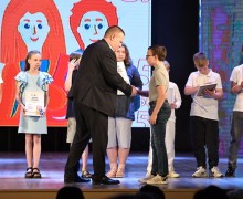 Белоярская АЭС наградила 185 школьников за отличную учёбу