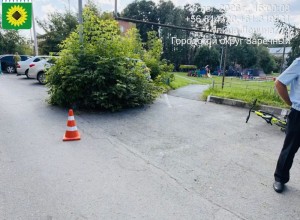 В Заречном напомнили о безопасности детей после ДТП во дворе