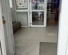 В Заречном устранены препятствия для маломобильных граждан у «Дома торговли»