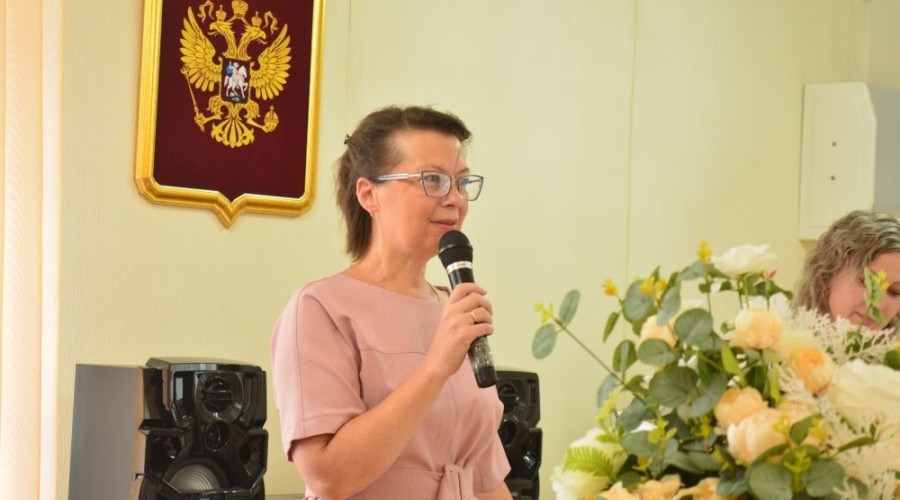 Пять семейных пар из Белоярского района получили знаки отличия «Совет да любовь»