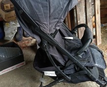 Детские демисезонные вещи и коляска: продажа в Заречном