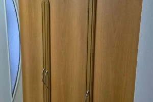 Отдам бесплатно трёхстворчатый шкаф в хорошем состоянии