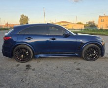 Infiniti QX70, 