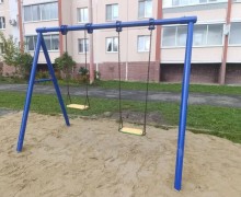 Жители домов на Уральской добились благоустройства детской площадки