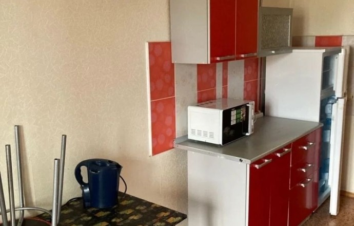 Сдам однокомнатную квартиру на длительный срок с мебелью