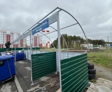 Управляющая компания ДЕЗ обновляет контейнерный площадки, которые находятся под их управлением