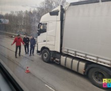 Госавтоинспекция Заречного разыскивает водителя, который скрылся с места ДТП