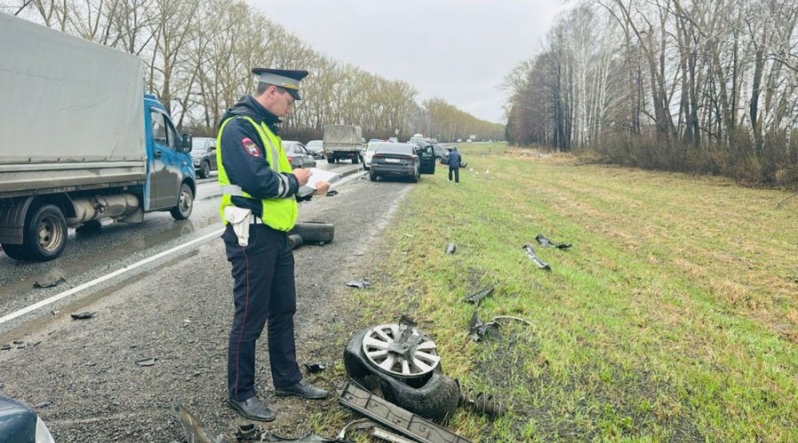 Сотрудники Госавтоинспекции Свердловской области установили личность и задержали водителя, совершившего тяжкое ДТП и покинувшего место происшествия