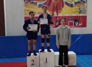 У самбистов Заречного 9 медалей