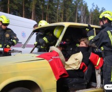 На трассе М-12 под Белоярским прошли масштабные учения МЧС