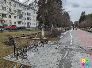 В сквере Победы разобрали скамейки, не переживайте, это временно