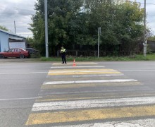 Мотоциклист сбил подростка в Белоярском и скрылся