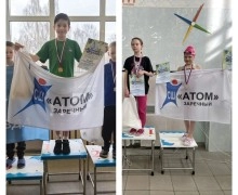 Пловцы из Заречного завоевали 12 наград на соревнованиях в Новоуральске