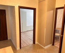 Сдам двухкомнатную квартиру 54 кв. м на Алещенкова, 17