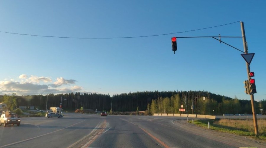 Нашу часть трассы Тюмень-Екатеринбург должны были перекрыть на три года - всю бетонку