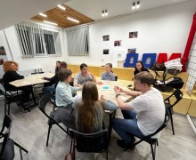 Клуб «Между Sтрок» провёл первую встречу в Молодёжном центре Заречного