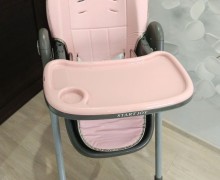 Детский стульчик для кормления в отличном состоянии