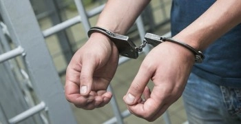 Зареченские полицейские задержали мужчину за кражу денег с чужой банковской карты