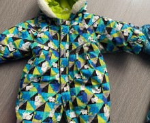 Продажа детской зимней и демисезонной одежды: комбинезоны и куртка