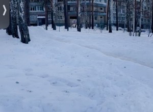 Жителей Курчатова, 27 и других ближайших домов приглашают построить снежную горку для детей
